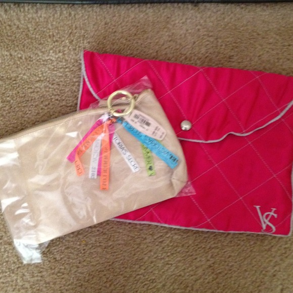 Bundle for @glitterandrocks