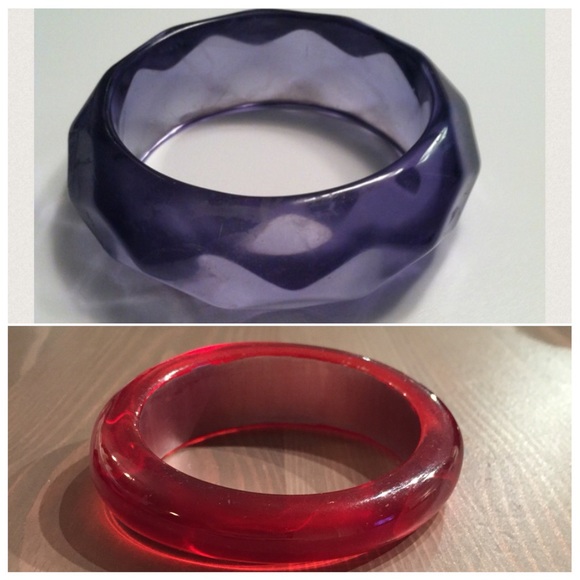 Blue & red clear plastic bangle