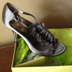 Size 9.5 Max Studio heels never worn