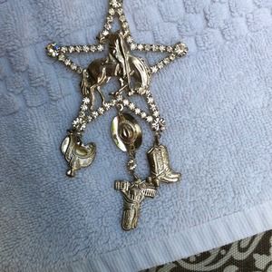 ✨Cowboy necklace✨