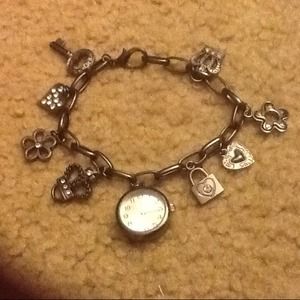 Charm bracelet
