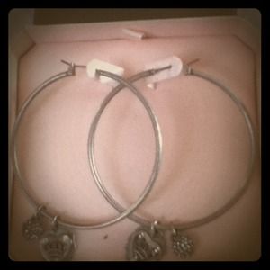 💢RESERVED💢 🎀 bundle for @ayanary