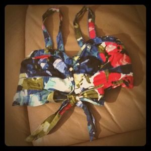 RESERVED @bombshellyezi - Floral top