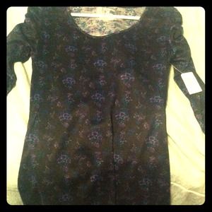 Navy blue 3/4 length sleeve tee, floral pattern