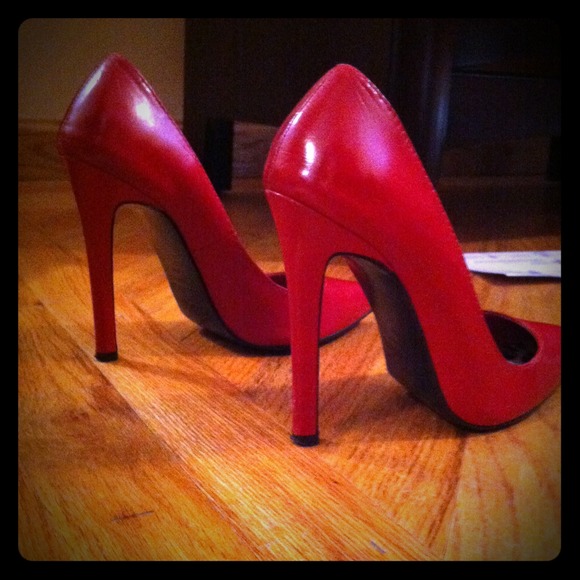 Sexy Red Pumps!