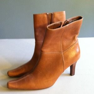 Brown Leather Ankle-High Boots