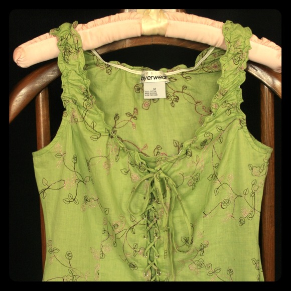 byerwear Tops - green shirt with pink and brown flowers