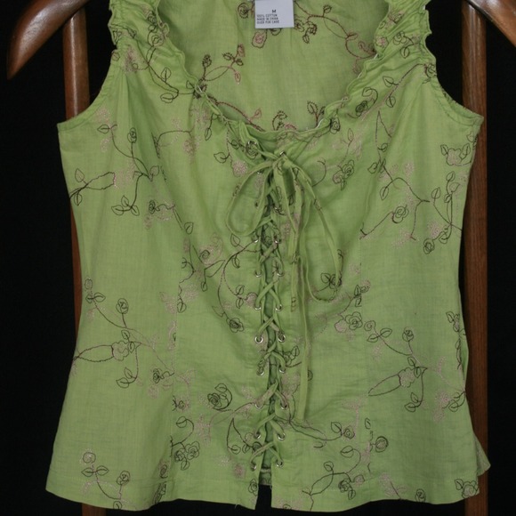 green shirt with pink and brown flowers - Picture 3 of 3