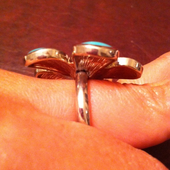 Brand New✨Turquoise Petal Ring - Picture 3 of 3