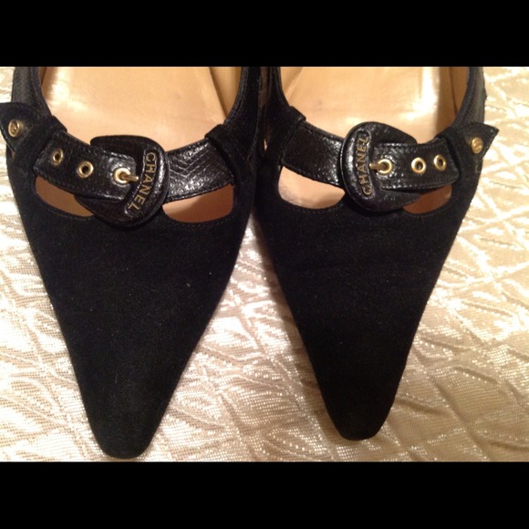 SOLD: Authentic Chanel suede w/snake trim kitten heels! - Picture 3 of 4