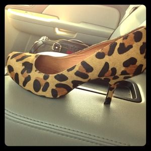 Leopard kitten heels