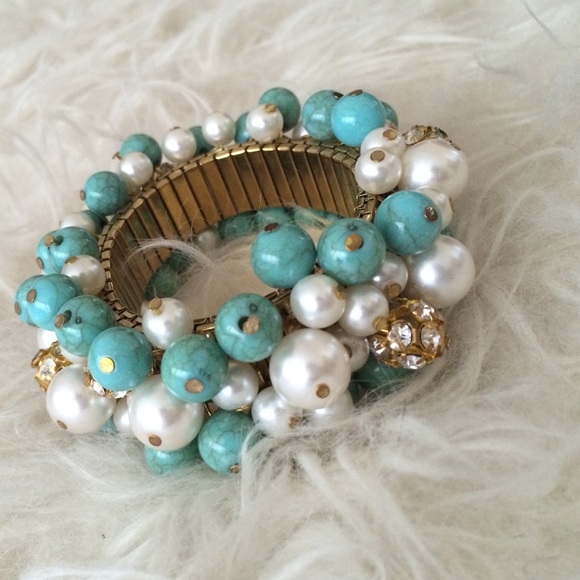 ARM CANDY! Turquoise and pearl bracelet