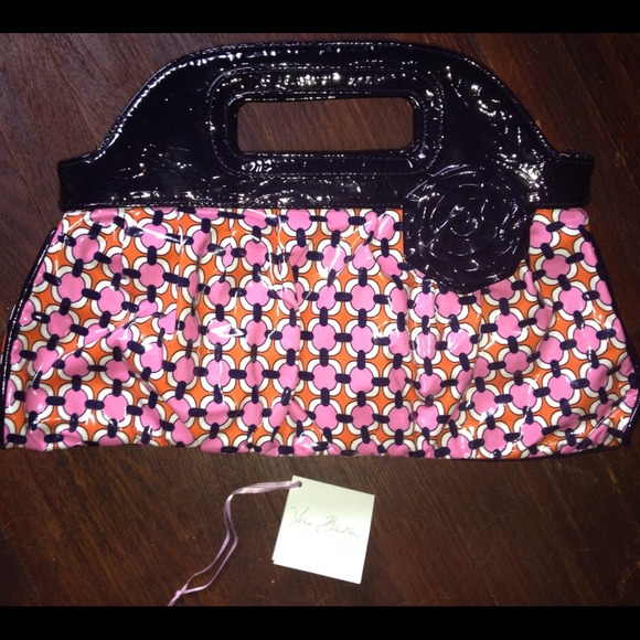 Vera Bradley "Got It Handled Loves Me"