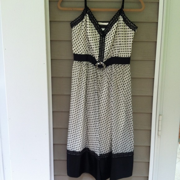 Very comfortable dress , in excellent condition.