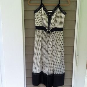 Very comfortable dress , in excellent condition.