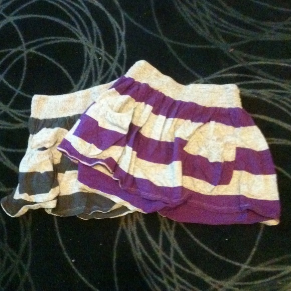 2 short skirts
