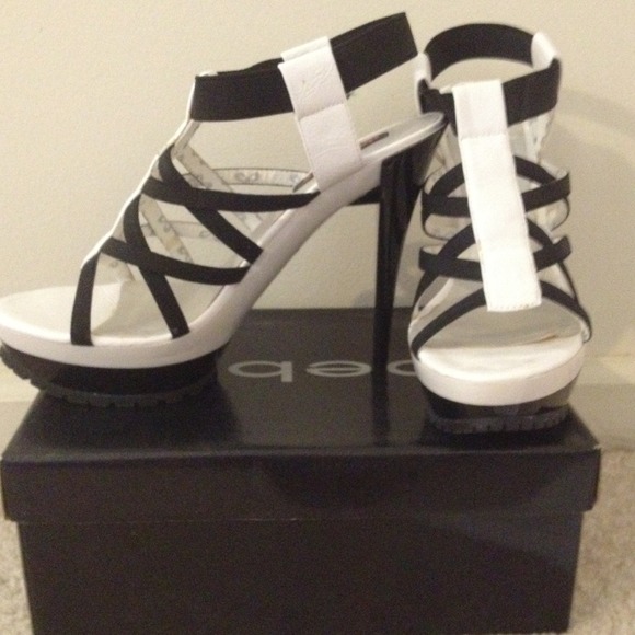 🔥Hot🔥 Dollhouse Heels 👠