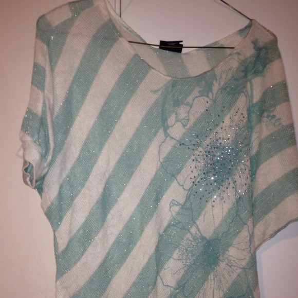 Dressy top - Picture 1 of 1