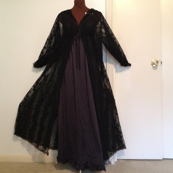 Peignoir set for @rockabillyswing