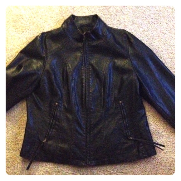 Brown leather jacket🌸reserved for @spinsround