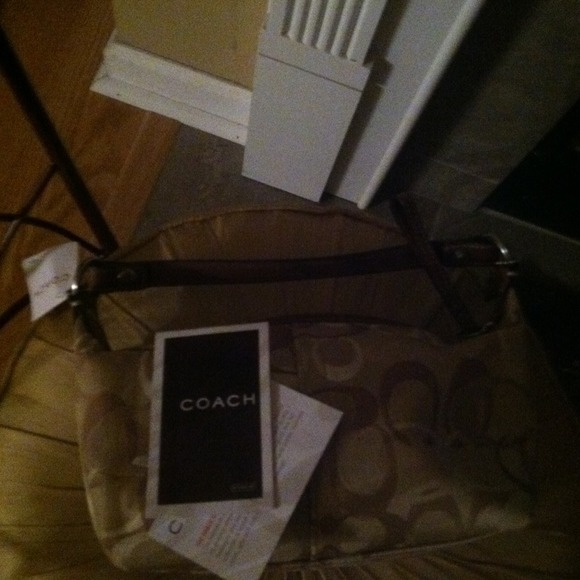 Coach Handbag - Picture 4 of 4