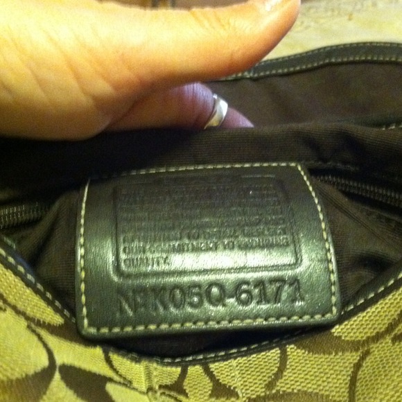 Authentic Coach Handbag - Picture 2 of 4