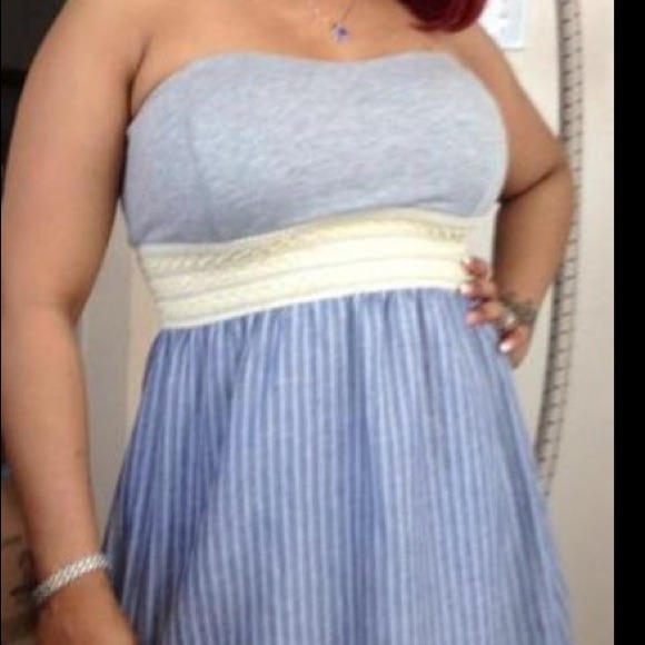 ❤Sold ❤Grey and blue strapless dress