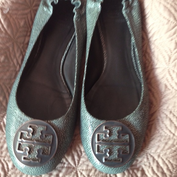 Tory burch snake skin flats