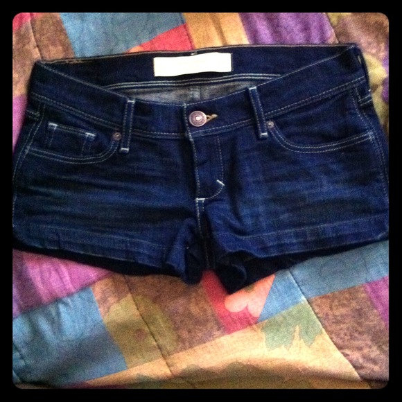 ⚠Reserved trade @Dallasm!⚠ A&F Shorts. Size 0, 25.