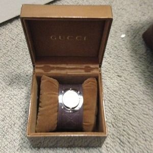 Gucci watch. REDUCED!!!!! (Reserved)