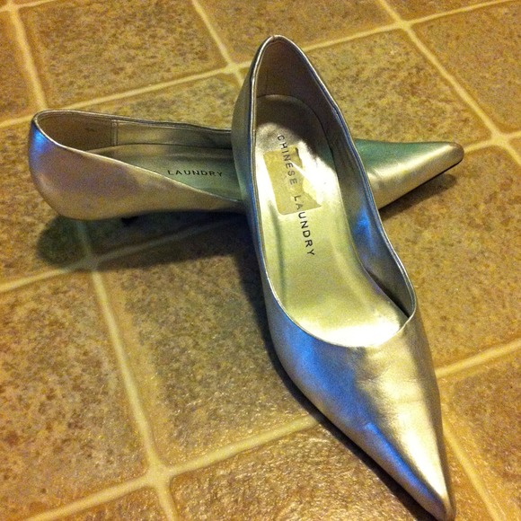 chinese laundry kitten heels