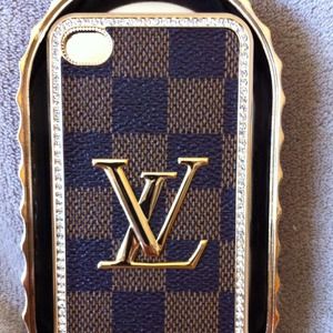 RESERVE for @jamieann    Brand new iPhone 4 casing