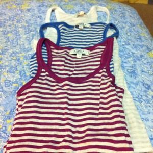 Reserved @stephanielo29 3 tank tops and tunic