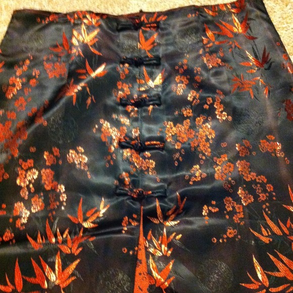 Red and black traditional Chinese skirt