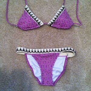 4 unworn Victorias secret swim suits!
