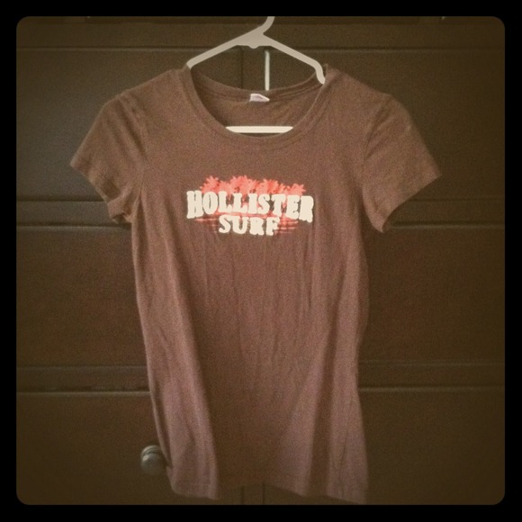 Hollister t-shirt - Picture 1 of 1