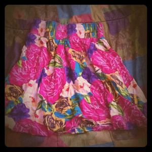 Floral skirt from Frenchi. Size Small. =]