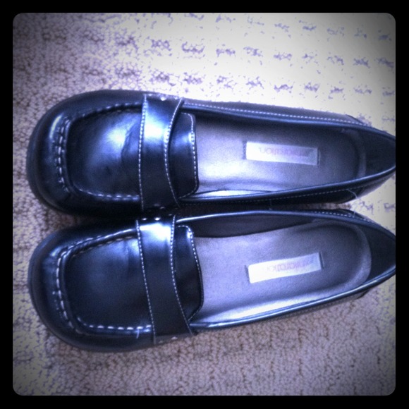 Black platform office shoes