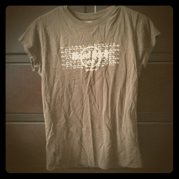 Brown hard rock tshirt