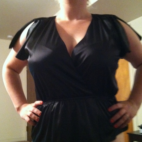 SOLD Silky black top/blouse. Size XL