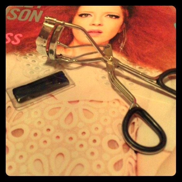SOLD Eyelash curler