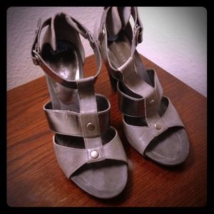 Nine West high heel strappy shoes