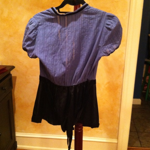 BCBG blue/black top w/ velvet trim - Picture 4 of 4
