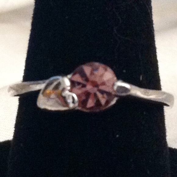 New! Silver ring with heart and purple gem - Picture 1 of 1