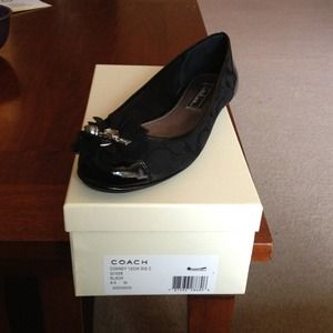 Authentic Coach Conney flat