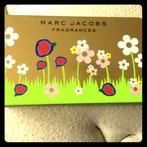 Marc Jacobs perfume roller ball set