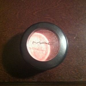 ****SOLD****MAC Eyeshadow (Pink Venus)