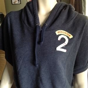 Reduced! Hollister navy blue crop sweater