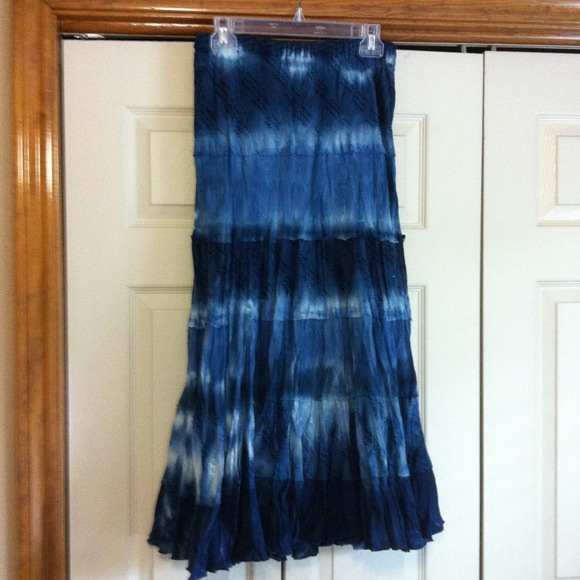 Skirt, size M,