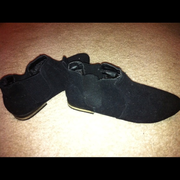Booties! - Picture 2 of 2